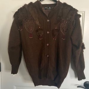 Vintage sweater with fur